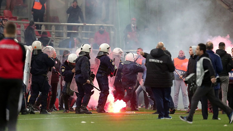 Ολυμπιακός: «Η αστυνομία ευθύνεται για τα επεισόδια στο ντέρμπι με την ΑΕΚ»